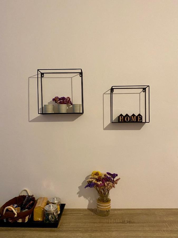 Rania'S House Apartment เมธานา ภายนอก รูปภาพ